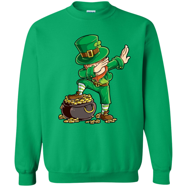 St Patrick's Day Dabbing Leprechaun Funny T-shirt - TeesGrab