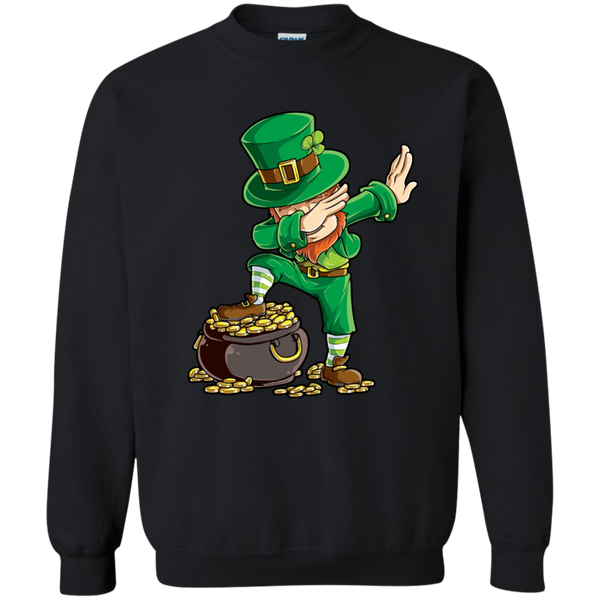 St Patrick's Day Dabbing Leprechaun Funny T-shirt - TeesGrab