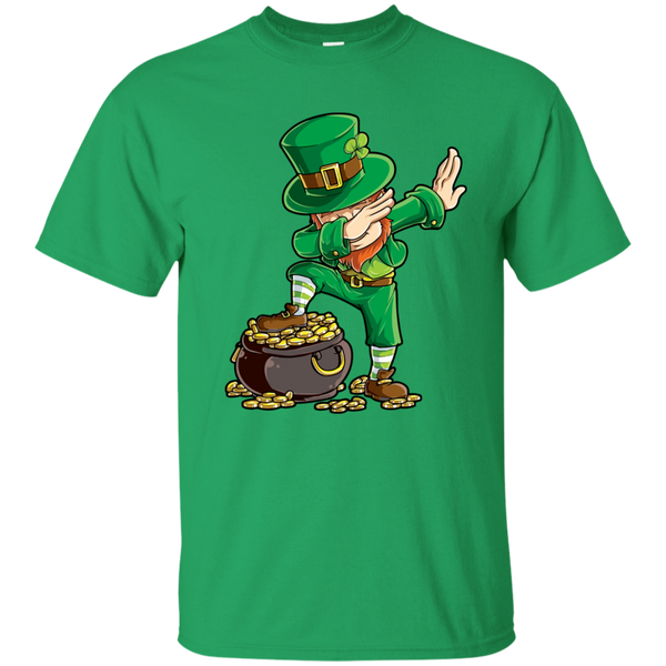 St Patrick's Day Dabbing Leprechaun Funny T-shirt - TeesGrab